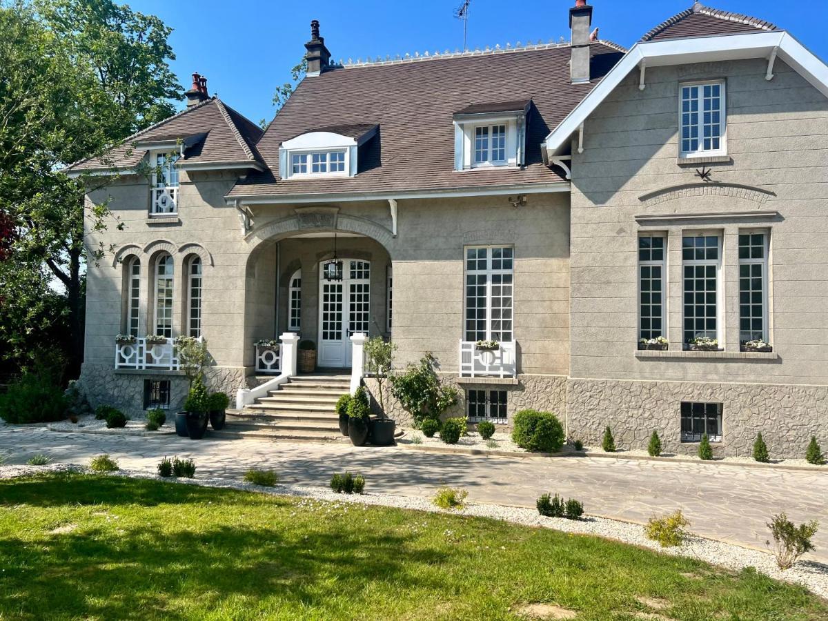 Manoir Les Feuillantines Piscine & Spa Isques Exteriér fotografie